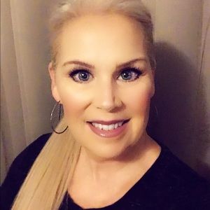 Meet your Posher, Sandi